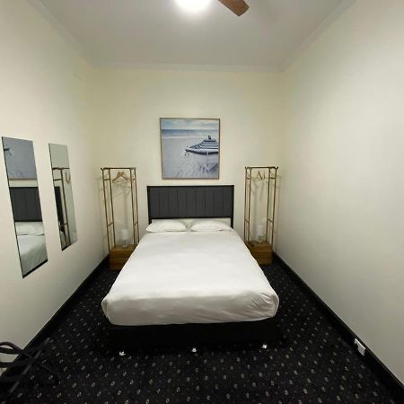 Rooms At Carboni'S Ballarat Exterior photo