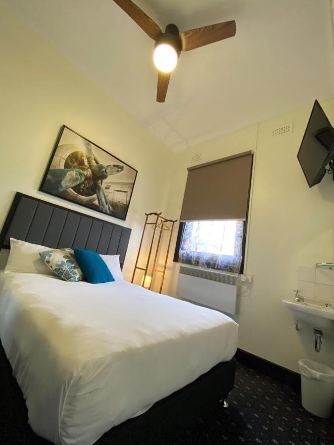 Rooms At Carboni'S Ballarat Exterior photo