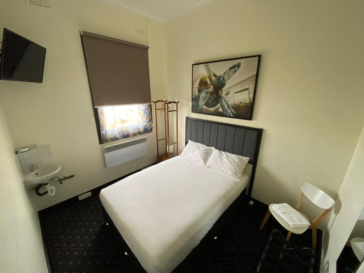 Rooms At Carboni'S Ballarat Exterior photo